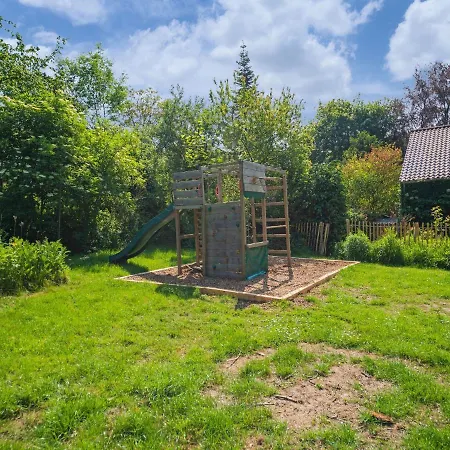 Сasa de vacaciones Cosy Holiday In With Garden