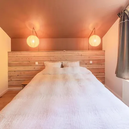 Cosy Holiday In With Garden Feriehus