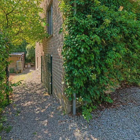 Cosy Holiday In With Garden *